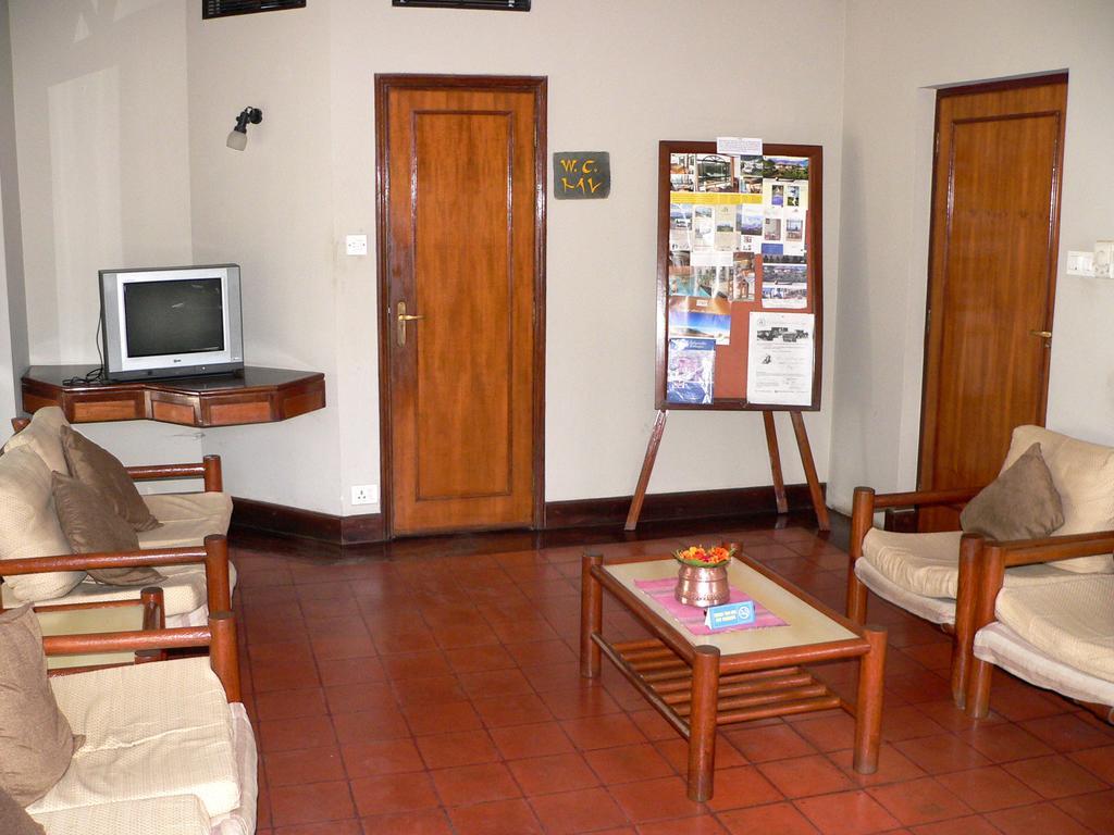 Hotel Trek-O-Tel à Pokhara Extérieur photo