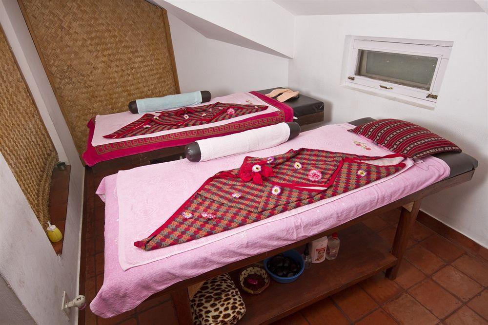 Hotel Trek-O-Tel à Pokhara Extérieur photo