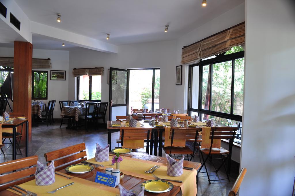 Hotel Trek-O-Tel à Pokhara Extérieur photo