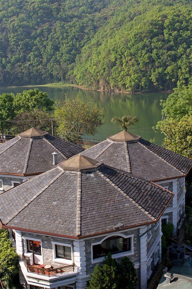 Hotel Trek-O-Tel à Pokhara Extérieur photo