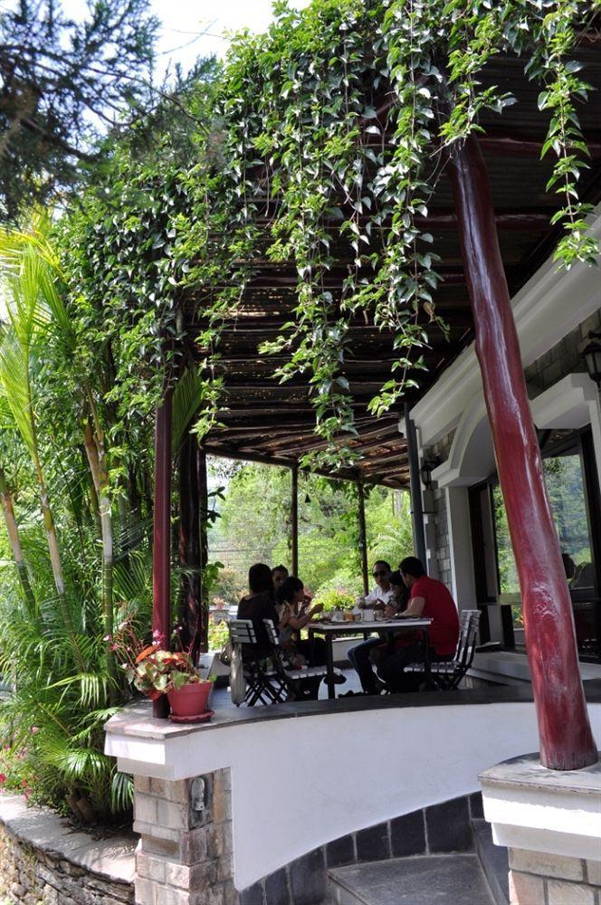 Hotel Trek-O-Tel à Pokhara Extérieur photo