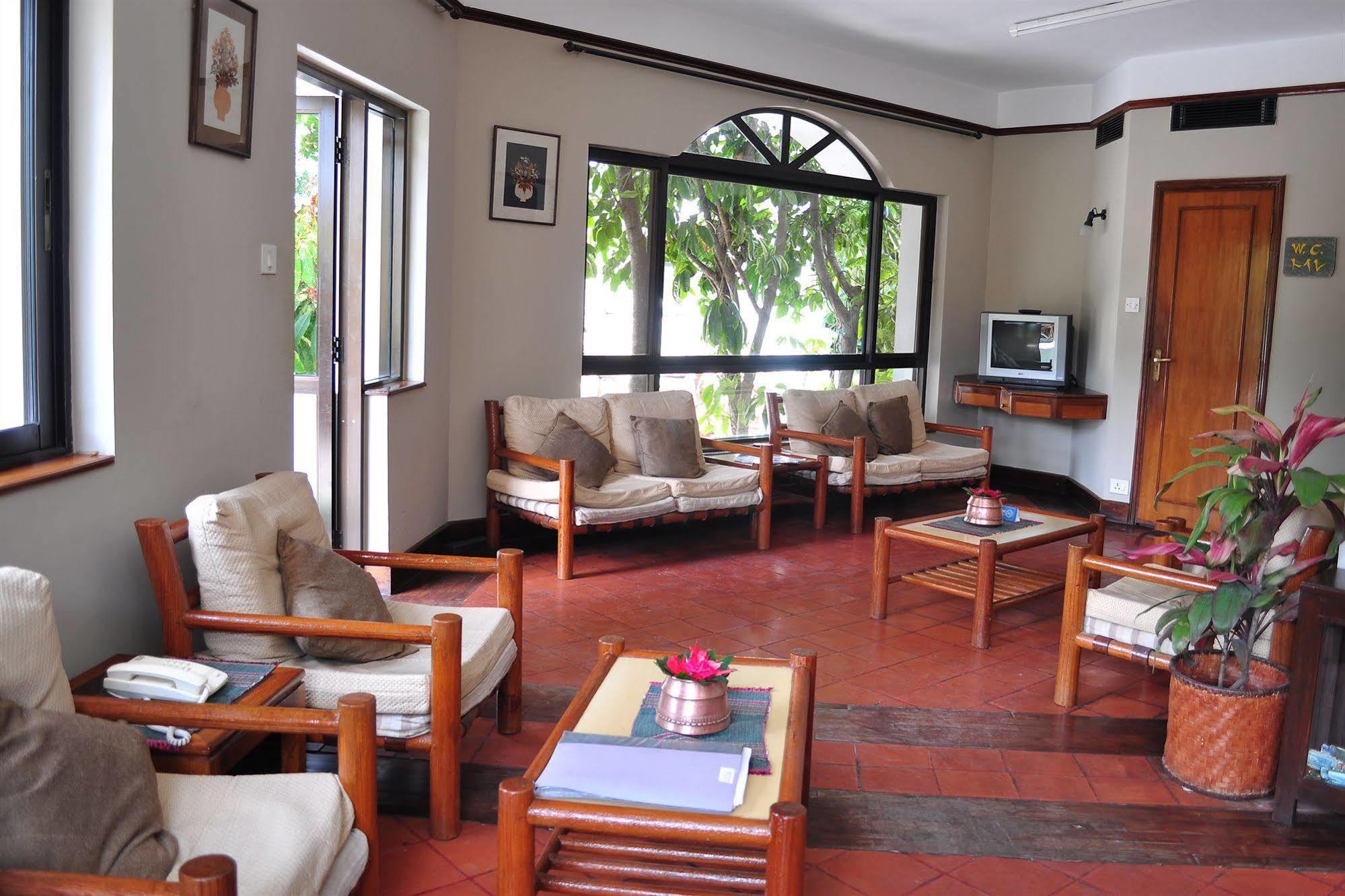 Hotel Trek-O-Tel à Pokhara Extérieur photo
